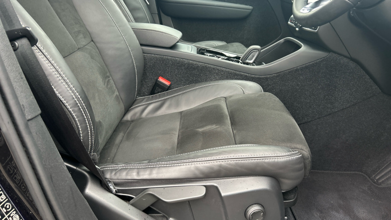 Volvo Xc40 1.5 T3 [163] R DESIGN 5dr Geartronic Petrol Estate